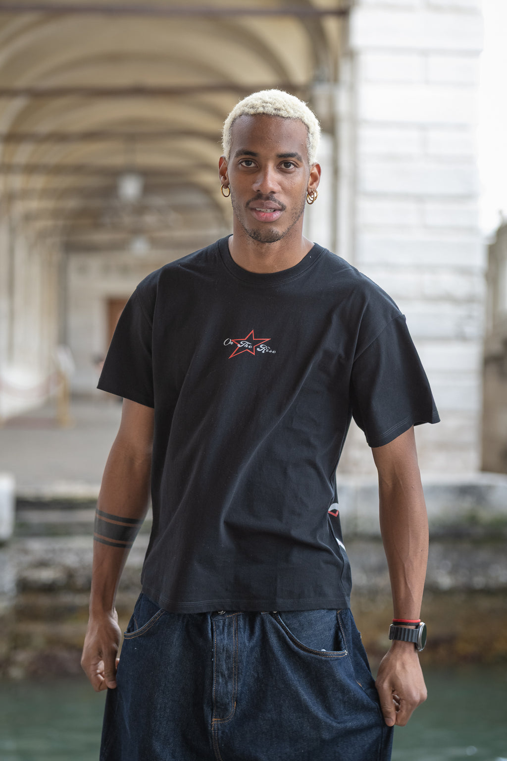 tee rising stars black